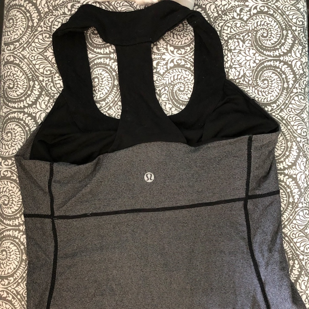 LULULEMON black and grey tank!